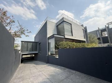 Casa de 4 habitaciones, Huixquilucan · Estrena Casa en Venta en Lomas Country Club