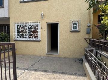Casa de 3 habitaciones, Cuernavaca · Casa en Fraccionamiento con Vigilancia en Av Estado de Puebla en El Polvorín