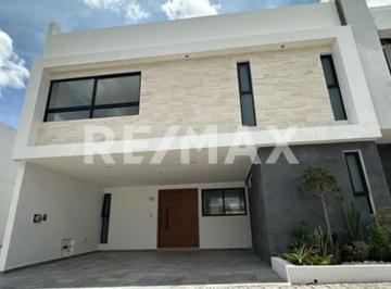 Casa en condominio · 330m² · 4 Recámaras · 2 Estacionamientos · Casa Nueva en Venta - Parque Nayarit, Lomas de Angelópolis - (4)