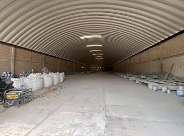 Bodega comercial · 200m² · 2 Estacionamientos · Bodega en Renta 2000 m²