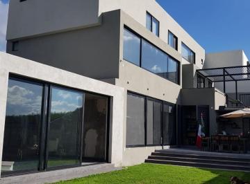 Casa de 4 habitaciones, San Luis Potosí · Oportunidad! Casa en Venta en Club de Golf La Loma