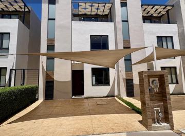 Departamento · 130m² · 3 Recámaras · 2 Estacionamientos · Casa Amplia de 3 Recámaras con Amenidades - Residencial Bali, Playa del Carmen