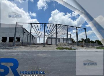 Bodega comercial · 1800m² · 8 Estacionamientos · Nave Industrial en Renta en Apodaca Nl
