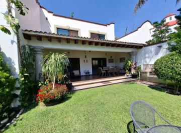 Casa de 3 habitaciones, Jiutepec · Casa Sola en Fraccionamiento Jiutepec, Morelos