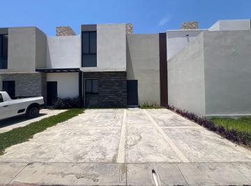 Casa de 3 habitaciones, Villa de Alvarez · Casas en Venta en Coto Privado con Casa Club con Alberta Seguridad 24/7