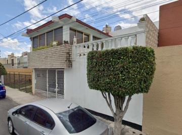 Casa de 3 habitaciones, Naucalpan de Juárez · Casa en Venta, Fracc. Boulevares, Naucalpan de Juárez, Estado de México.