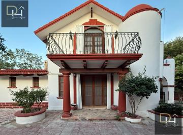 Casa · 750m² · 5 Recámaras · 8 Estacionamientos · ¡Amplia Casa en Venta/renta en Bonfil Muy Cerca de Av Colegios!
