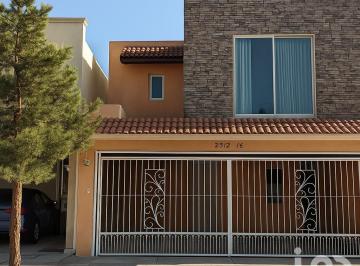 Casa · 202m² · 3 Recámaras · 2 Estacionamientos · Casa en Venta Area Sendero Cd. Juarez Chih