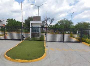 Casa de 3 habitaciones, León · Venta de Casa en Fracc Arancia León