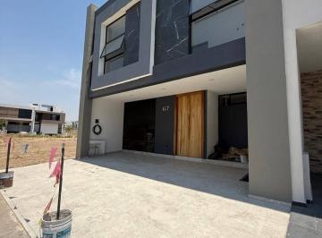 Casa de 2 habitaciones, Zapopan · Casa en Nueva en Venta en Coto Altanza, Soaré III, Zapopan Jalisco.