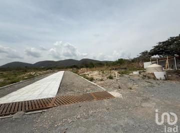 Terreno / Lote · 200m² · Terrenos en Venta de 10x20 en Boulevard Laguitos