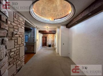 Casa · 670m² · 3 Recámaras · 7 Estacionamientos · Excelente Casa en Fairway