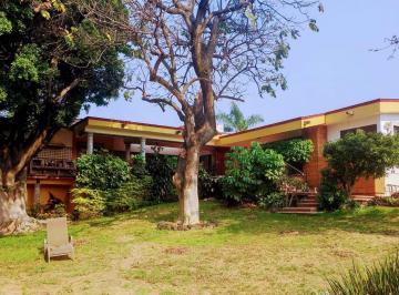 Casa de 4 habitaciones, Cuernavaca · Casa Estilo Cuernavaca en Delicias con Amplio Jardín y Alberca