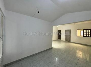 Casa de 3 habitaciones, Querétaro · Casa con 3 Recámaras y Local Comercial. Reforma Agraria - Venta