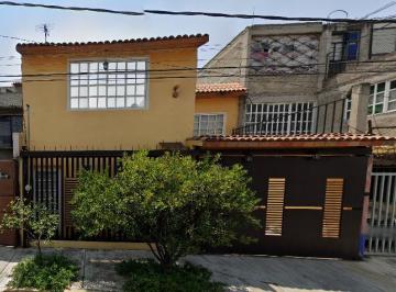 Casa de 4 habitaciones, Iztapalapa · ¡Perfecta Casa en Remate Bancario!
