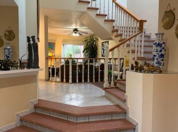 Casa de 4 habitaciones, Zapopan · Venta de Casa en Ciudad Bugambilias