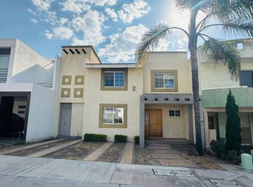 imagenPortal · Casa en Venta en Miravalle