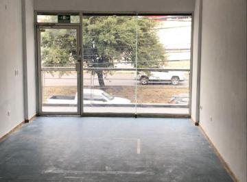 Local comercial · 40m² · Local en Renta en Cumbres