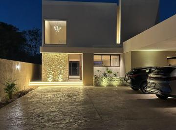 Casa de 4 habitaciones, Mérida · Gran Oportunidad a Estrenar