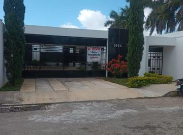Casa · 520m² · 3 Recámaras · 4 Estacionamientos · | Amplia Casa Amueblada, en Venta. |