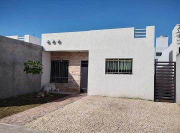 Casa · 160m² · 2 Recámaras · | Bonita Casa de Una Planta, en Venta. |