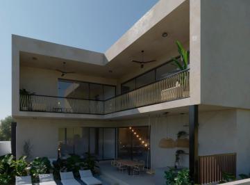 Casa · 605m² · 4 Recámaras · 4 Estacionamientos · | Amplia Casa, en Venta. |