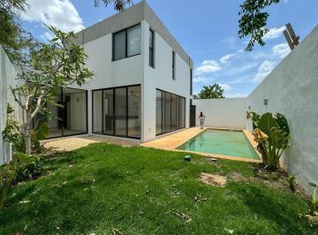 Casa · 146m² · 3 Recámaras · 2 Estacionamientos · | Excelente Casa en Renta en La Privada Navita |