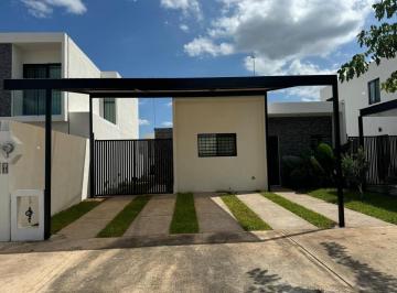 Casa · 1m² · 2 Recámaras · 2 Estacionamientos · | Excelente Casa Amueblada y Equipada, en Renta. |