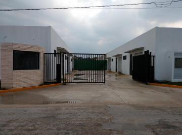 Bodega comercial · 200m² · | Amplia Bodega con Amenidades, en Renta. |
