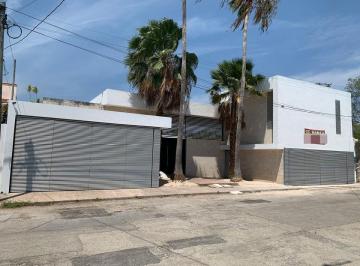Oficina · 1m² · 4 Estacionamientos · | Excelente Oficina, en Renta. |