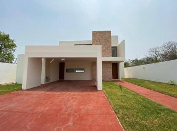 Casa · 440m² · 5 Recámaras · 5 Estacionamientos · | Increíble Casa Residencial, en Venta y Renta. |