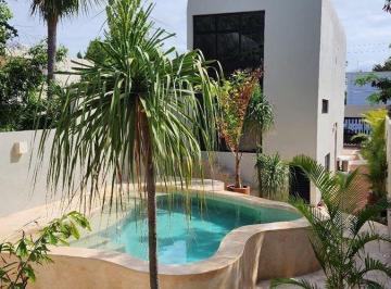 Casa · 1m² · 2 Recámaras · 1 Estacionamiento · | Moderno Loft Amueblado, en Renta en El Centro de Mérida |