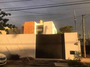 Casa · 119m² · 2 Recámaras · 2 Estacionamientos · | Excelente Casa, en Venta. |