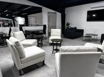 Oficina · 196m² · | Excelente Oficina Totalmente Amueblada, en Renta. | Servicios Incluidos