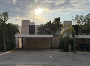 Casa · 269m² · 3 Recámaras · 2 Estacionamientos · | Casa Residencial, en Venta. |