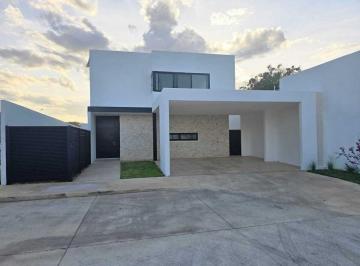 Casa · 1m² · 3 Recámaras · | Hermosa Casa, en Renta. |