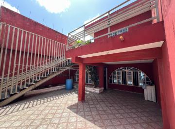Casa de 5 habitaciones, Cancún · Casa Sobre Av Uso Mixto 215 m² Construcción 164 Terreno