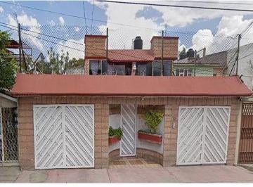 Casa de 3 habitaciones, Nezahualcóyotl · ¡Excelente Oportunidad! Casa en Venta, Muy por Debajo del Costo Comercial!