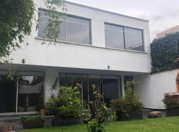 Casa · 600m² · 3 Recámaras · 6 Estacionamientos · Venta Casa en Lomas de Vista Hermosa