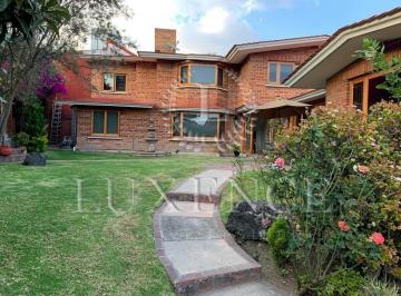 Casa · 485m² · 4 Recámaras · 4 Estacionamientos · Oportunidad de Casa en Venta en Faroles del Pedregal