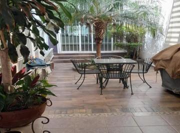 Casa de 4 habitaciones, Morelia · Venta Residencia con Terraza y Jardines en Las Pacandas Morelia Cas_5200 Mor/cm
