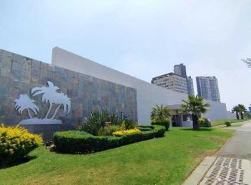 Departamento · 196m² · 3 Recámaras · 2 Estacionamientos · Departamento en Venta en Boulevard Bosque Real