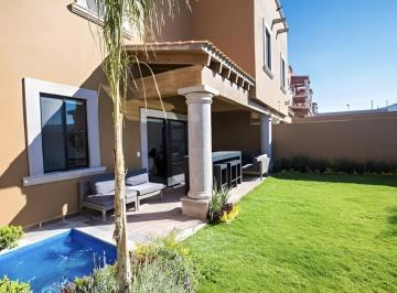 Casa en condominio de 4 habitaciones Renta MN 50,000 · Casa en Renta Amueblada en San Miguel de Allende. Recámara en Planta Baja.