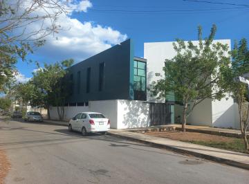 Oficina , Mérida · Espaciosa Oficina en Renta, de 400 m², en Zona Norte, a 1 Cuadra del Periférico.