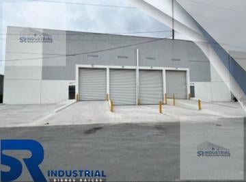 Bodega comercial · 1660m² · 6 Estacionamientos · Bodega Industrial en Renta en Santa Catarina