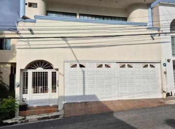Casa · 305m² · 3 Recámaras · 2 Estacionamientos · Casa en Venta Bosques de La Pastora