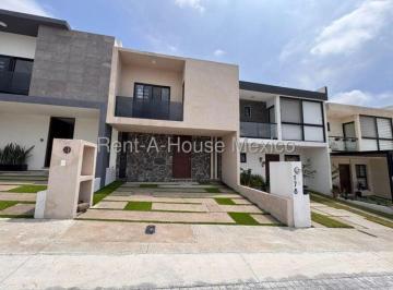 Casa de 3 habitaciones, El Marqués · Casa Venta Capital Sur