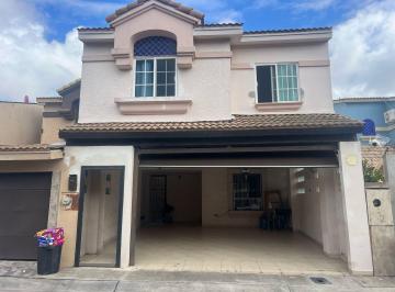 Casa · 125m² · 2 Recámaras · 2 Estacionamientos · Casa Amueblada en Renta - (4)