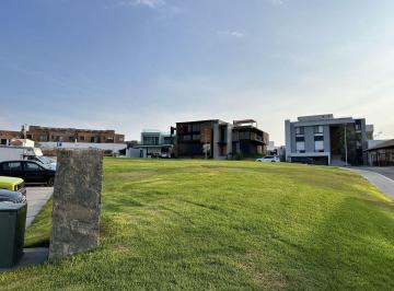 Terreno / Lote , El Marqués · Terreno en Venta en Zibata, Enesquina en Garambullo Condominio Exclusivo