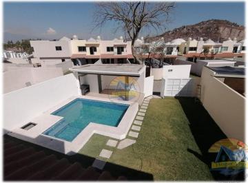 Casa de 4 habitaciones, Jiutepec · Casa con Alberca Privada y Jacuzzi, 4 Recámaras, Excelentes Acabados